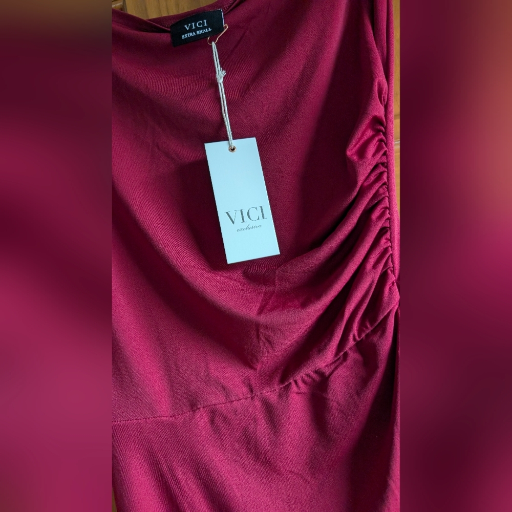 Vici Ruched Burgundy Midi Dress - Picture 3 of 11